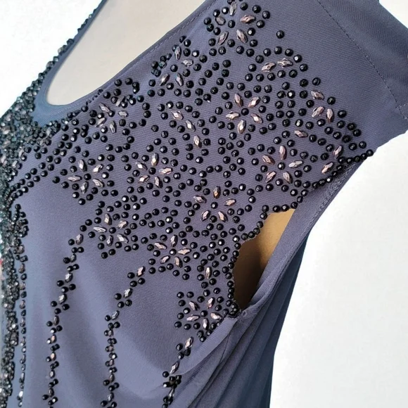 Dressbarn Collection Sz PL Gray Embellished sleeveless top scalloped whimsy - Picture 7 of 8